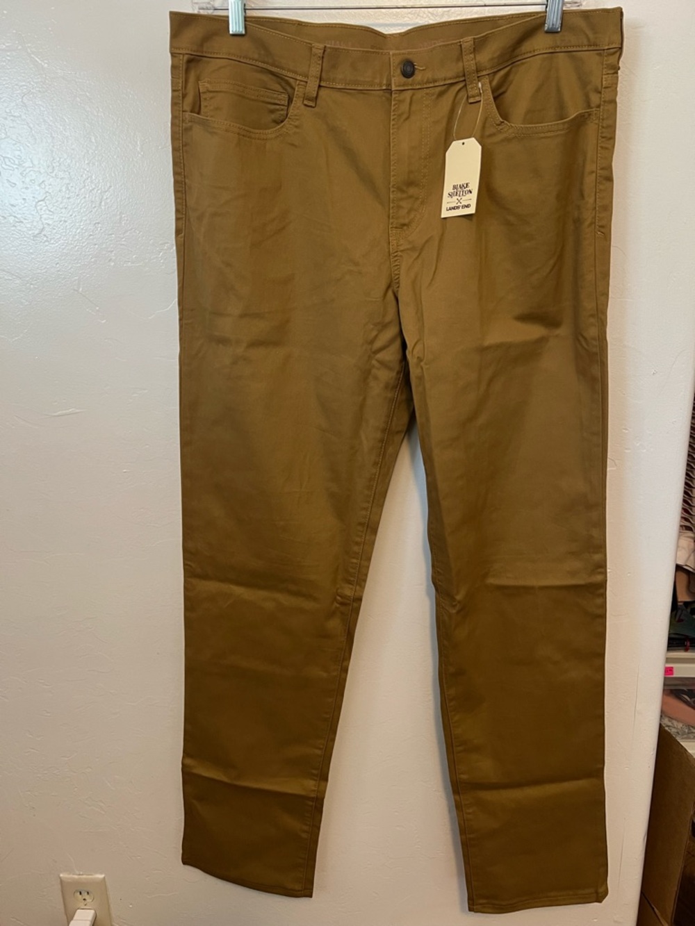 NWT Blake Shelton x Lands' End Men’s Dark Tan Chino Pants  38/36